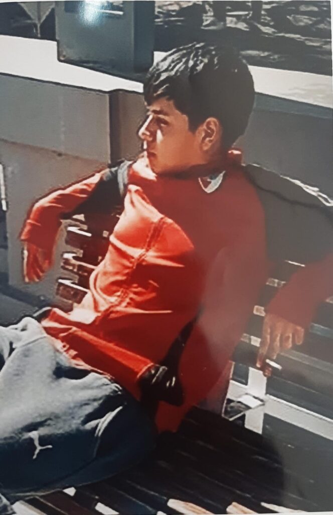Buscan a un adolescente desaparecido en General Alvear: piden colaboración para dar con su paradero nene