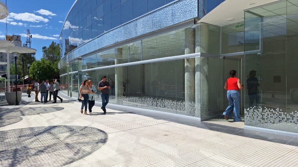 INCIARON LAS VISITAS A LOS LOCALES DE LA EX TERMINAL img 20251104 wa0016