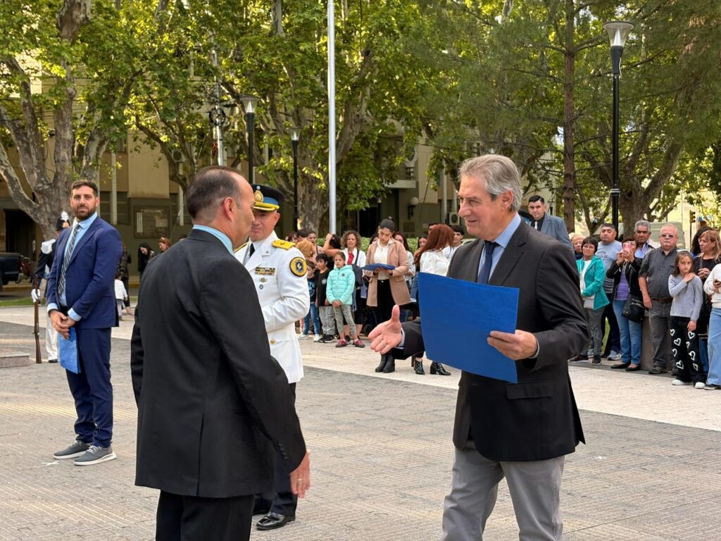 OMAR FÉLIX PARTICIPÓ DEL ACTO ANIVERSARIO DE LA POLICÍA FEDERAL imagen de whatsapp 2025 11 05 a las 20.33.07 b085cde0