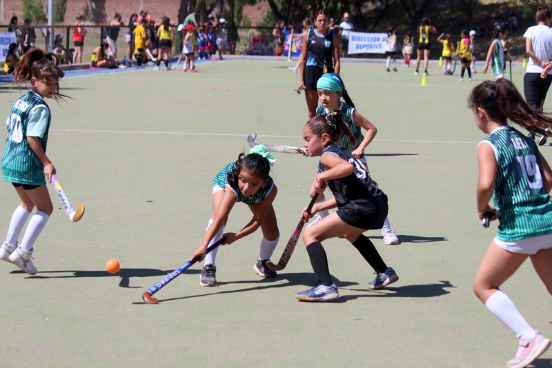 EL HOCKEY INFANTIL TUVO SU GRAN FIESTA DE CIERRE DE TEMPORADA