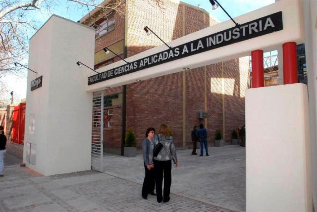 SAN RAFAEL IMPULSA LA INCLUSIÓN LABORAL CON UNA JORNADA QUE UNE ACADEMIAS, EMPRESAS Y ORGANIZACIONES uncuyo