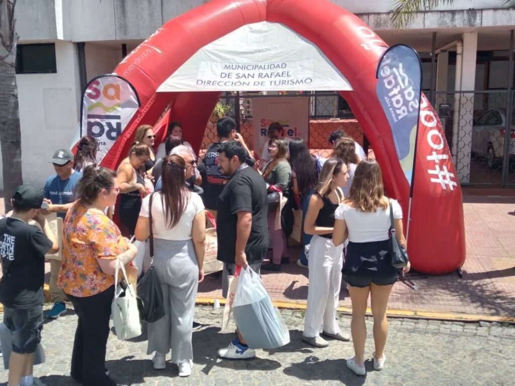 SAN RAFAEL LANZA PROMOCIÓN TURÍSTICA EN MAR DEL PLATA imagen de whatsapp 2025 12 02 a las 08.28.21 4ead40a5