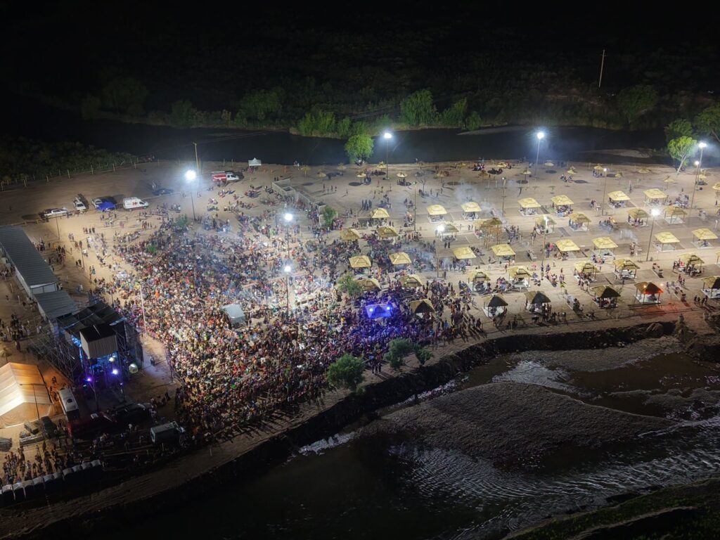 MILES DE PERSONAS DISFRUTARON LA INAUGURACION DE LA COSTANERA DE CAÑADA SECA imagen de whatsapp 2025 12 26 a las 08.01.15 466a7f38