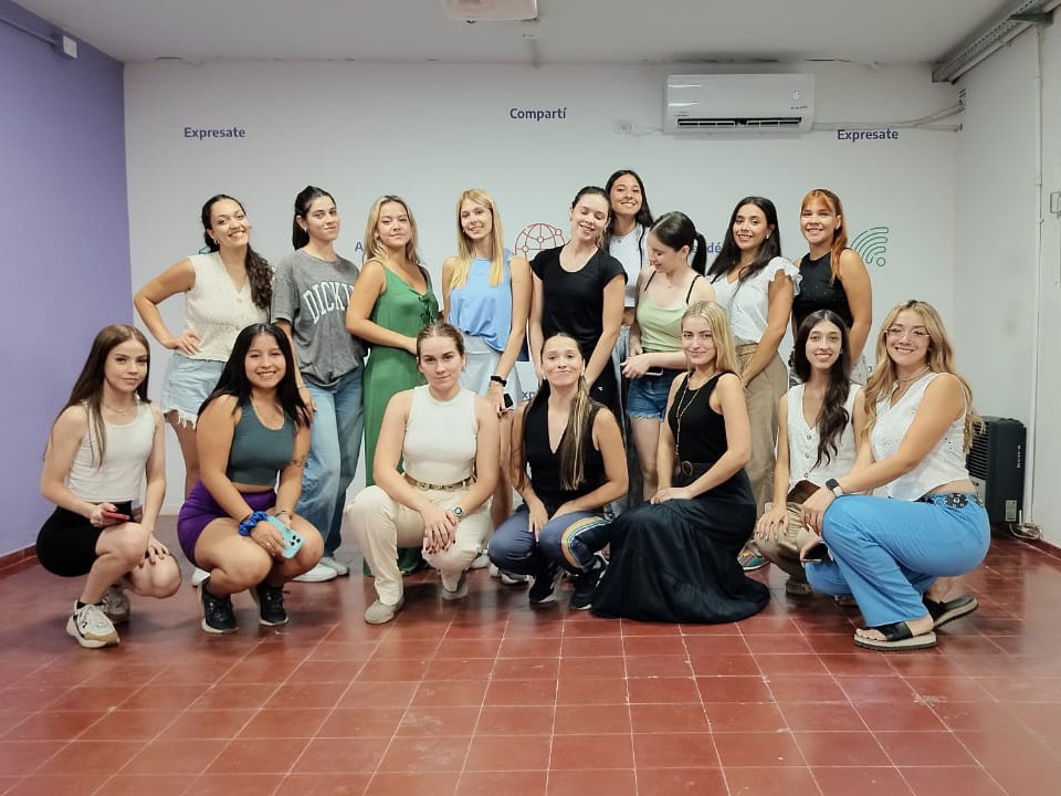 LAS REPRESENTANTES DE SAN RAFAEL SE CAPACITAN EN DANZAS FOLKLÓRICAS imagen de whatsapp 2026 01 08 a las 07.49.05 ea13cb86