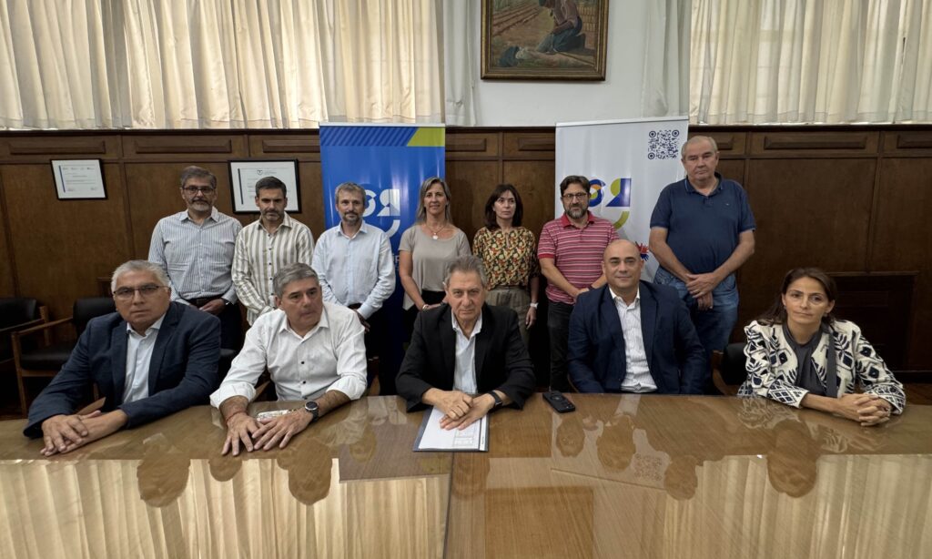 EL INTENDENTE OMAR FÉLIX PRESENTÓ NUEVOS FUNCIONARIOS EN EL GABINETE DE SAN RAFAEL whatsapp image 2026 03 19 at 13.01.04