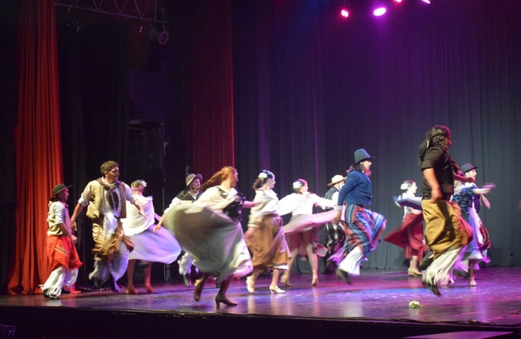 AUDICIONES PARA INTEGRAR EL BALLET FOLKLÓRICO MUNICIPAL whatsapp image 2026 03 21 at 14.09.21