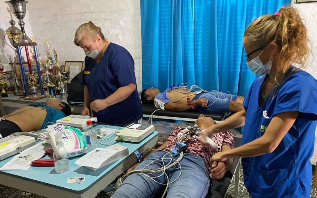 CLUBES, MUNICIPIO Y LA LIGA SANRAFAELINA: REFUERZAN EL TRABAJO CONJUNTO CON NUEVOS PROGRAMAS SOCIALES Y DE SALUD whatsapp image 2026 04 14 at 08.53.03