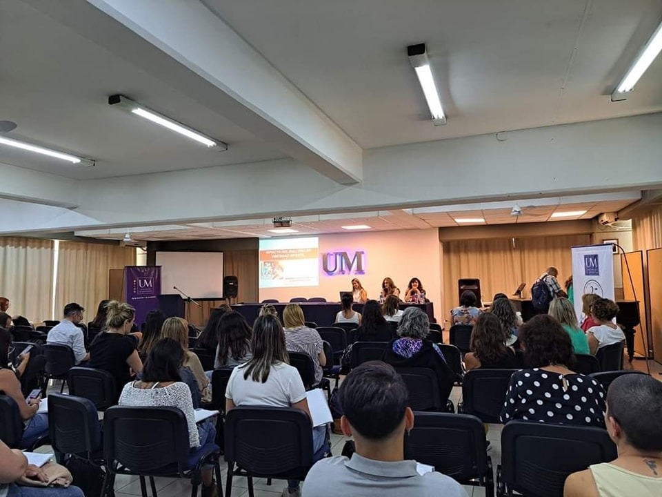 EL MUNICIPIO Y LA UNIVERSIDAD DE MENDOZA TRABAJAN PARA PREVENIR CONFLICTOS Y FORTALECER LA CONVIVENCIA ESCOLAR whatsapp image 2026 04 29 at 11.20.37