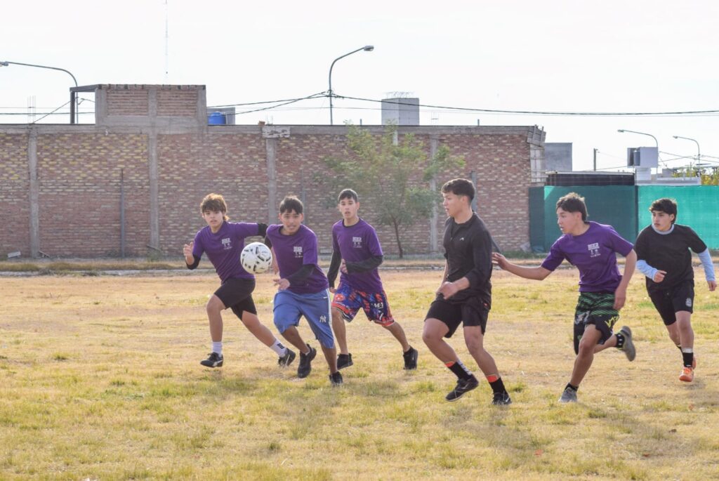 ESTE SÁBADO SERÁ LA GRAN FINAL DEL TORNEO DE FÚTBOL DE ESCUELAS SECUNDARIAS JONATÁN PÉREZ whatsapp image 2026 05 27 at 18.16.41