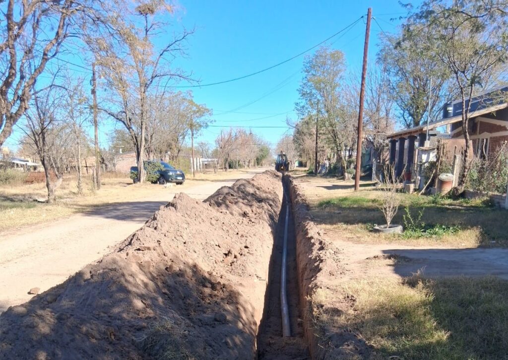 EL MUNICIPIO SIGUE AMPLIANDO REDES DE AGUA POTABLE Y AHORA AVANZA CON UNA NUEVA OBRA EN REAL DEL PADRE whatsapp image 2026 06 24 at 09.21.06