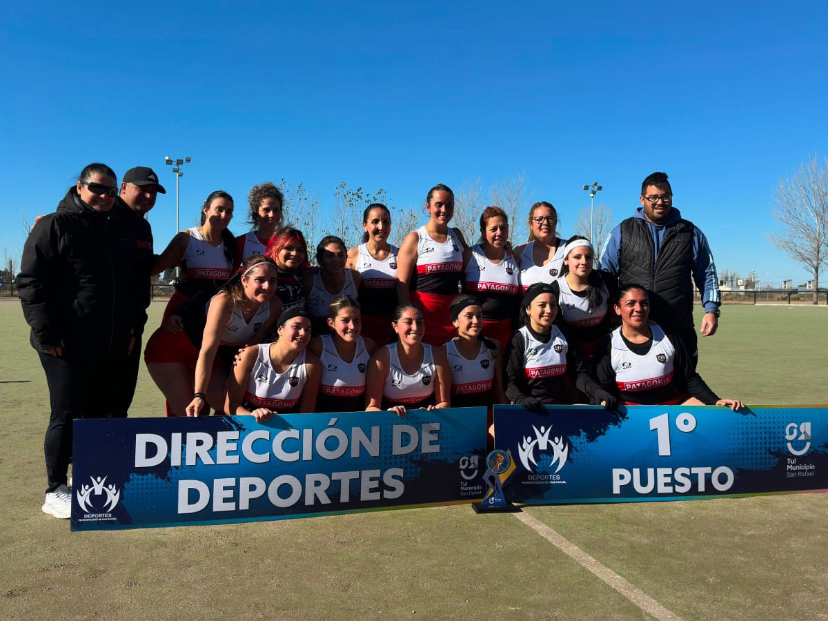 EL HOCKEY ACCIÓN CORONÓ A SUS CAMPEONES DEL TORNEO APERTURA