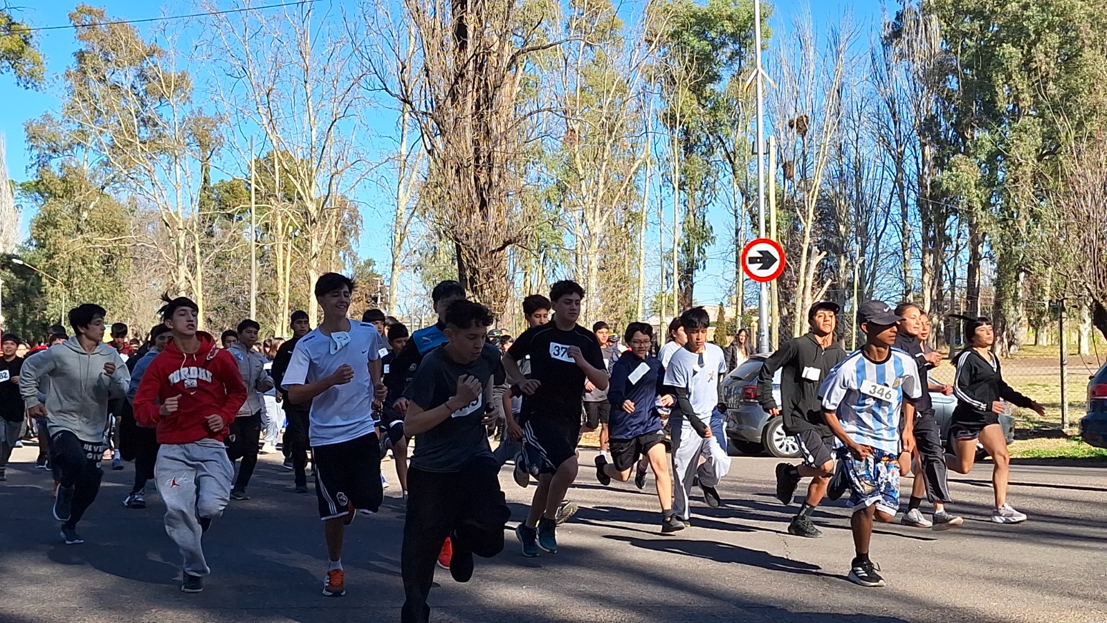 “CORRE PARA AYUDAR”: LA ESCUELA VALENTÍN BIANCHI CELEBRÓ LA 11ª EDICIÓN DE SU TRADICIONAL MARATÓN